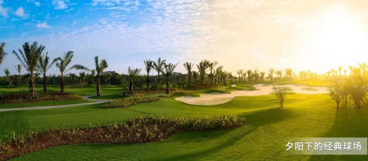 Forest City Golf Hotel Nusajaya  Kültér fotó