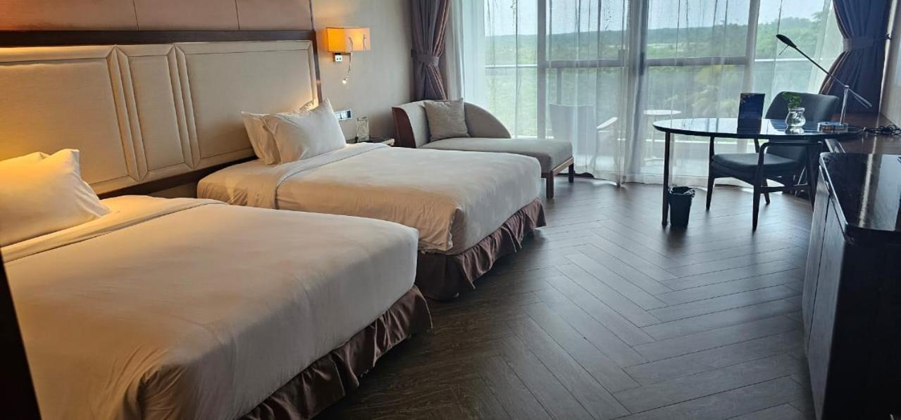 Forest City Golf Hotel Nusajaya  Kültér fotó